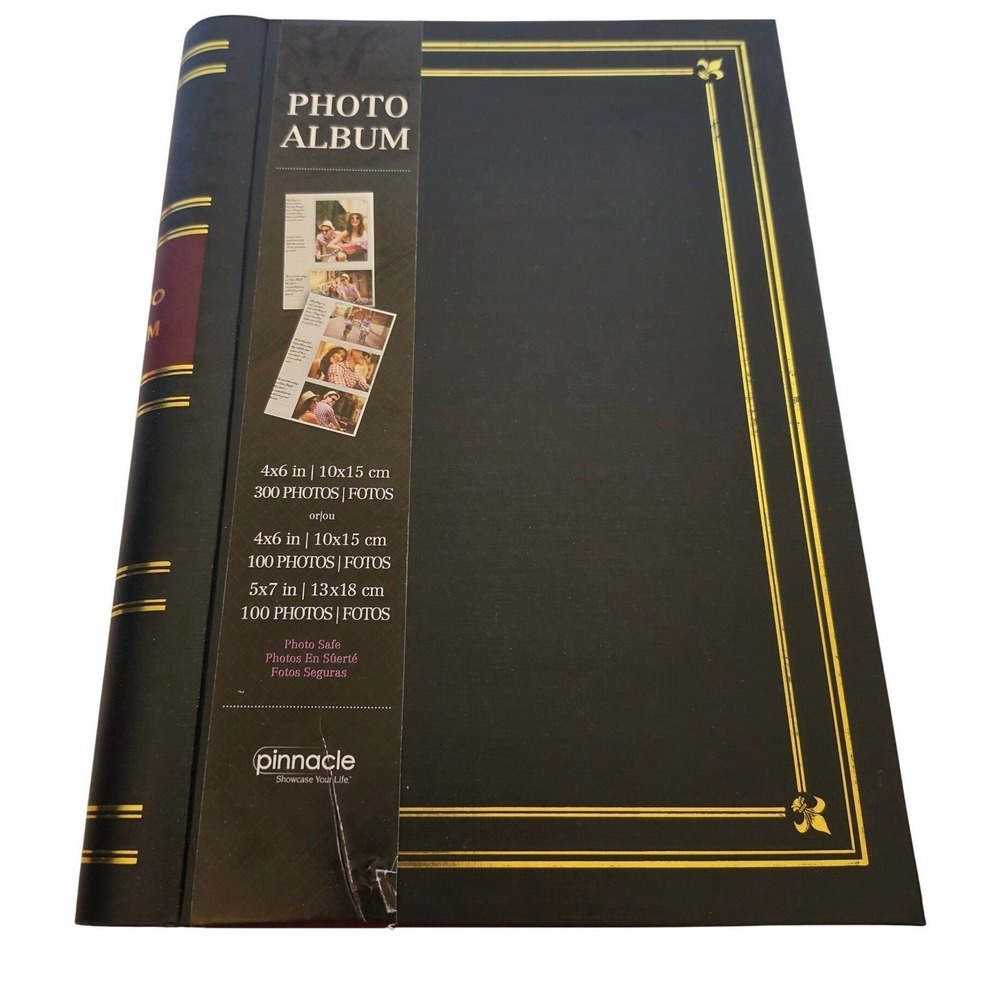 Pinnacle Black Gold Foil Photo Album Holds 300‎ 4x6 or 100 5x7  Fleur-de-Lis